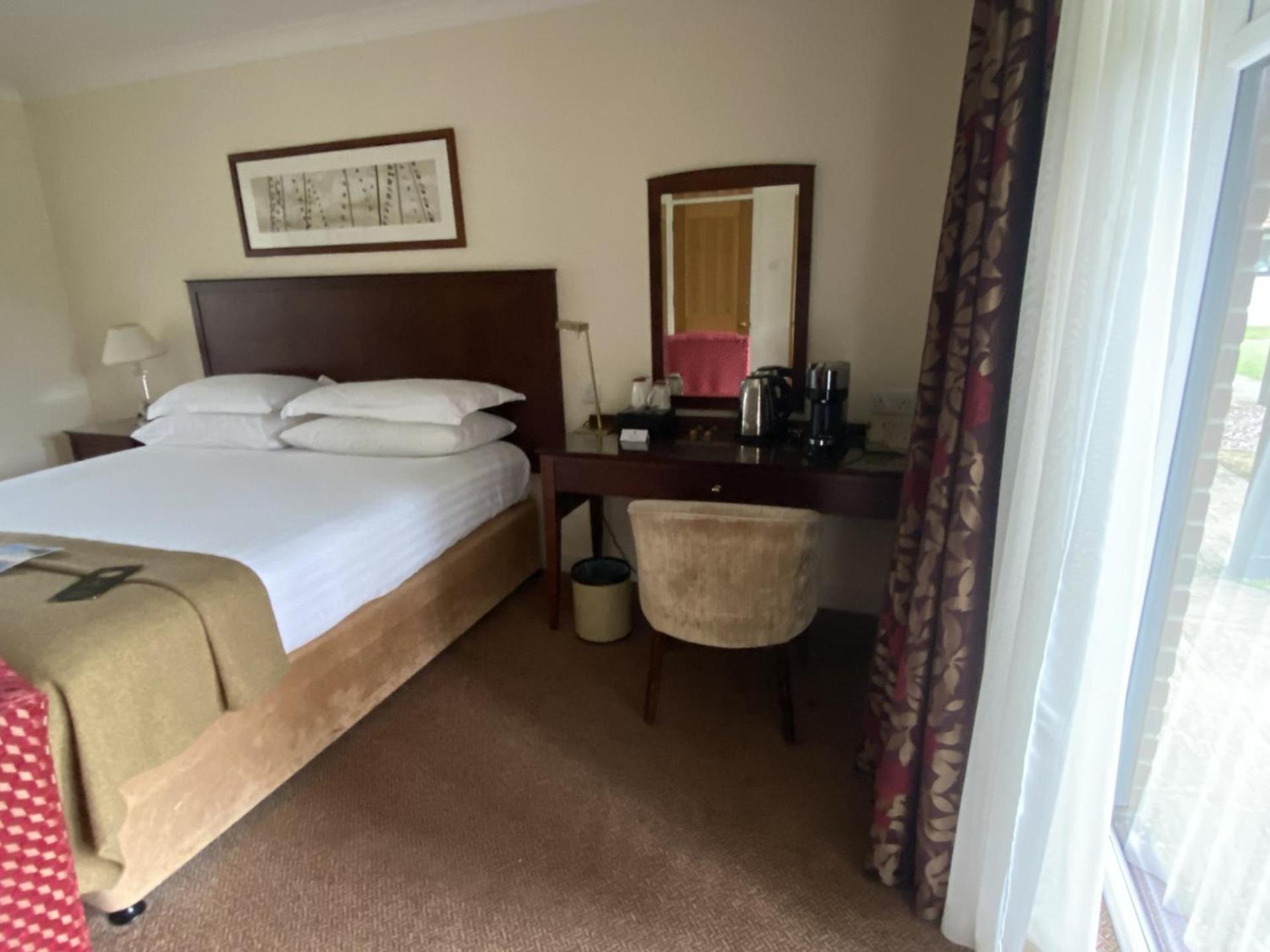 Macdonald Elmers Court Hotel Lymington Ngoại thất bức ảnh